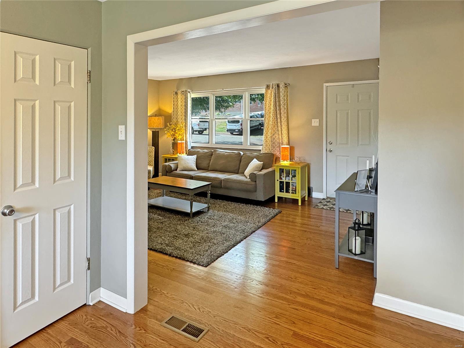 9230 Arban Drive St. Louis, MO 63126 - Photo 12 of 53