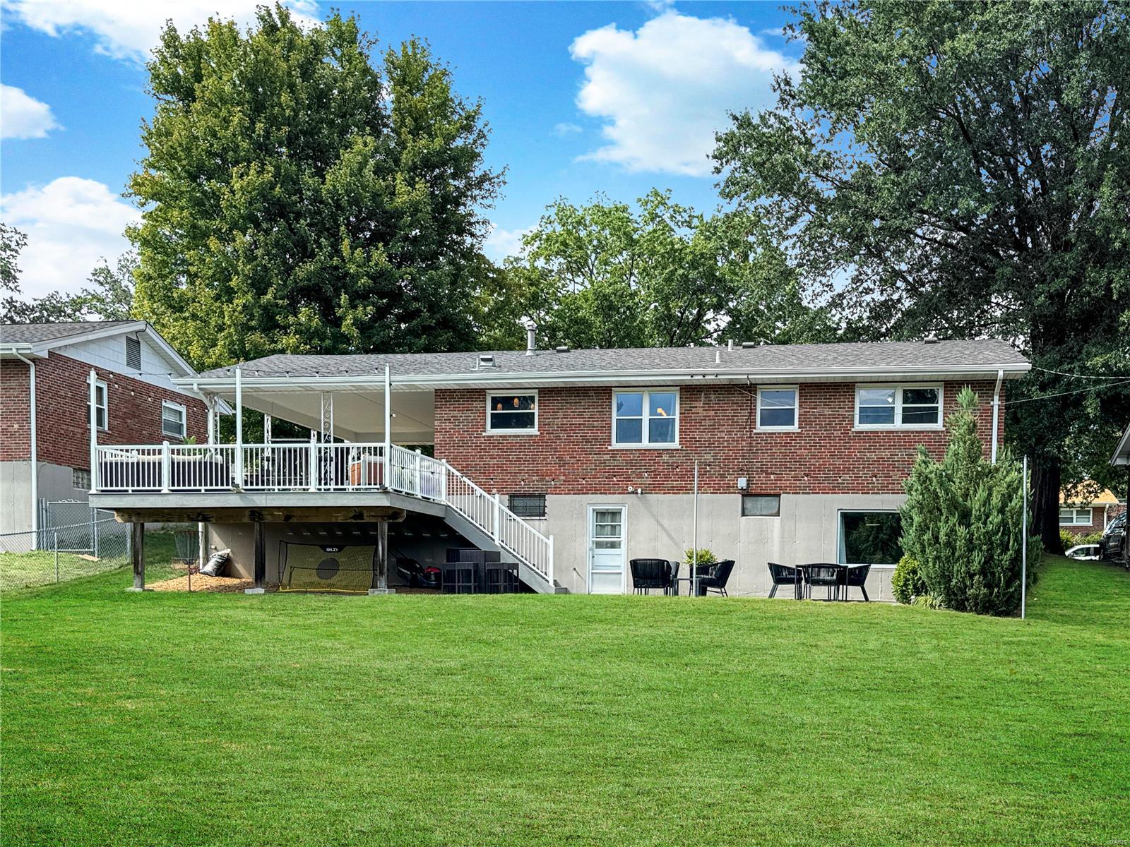 9230 Arban Drive St. Louis, MO 63126 - Photo 6 of 53