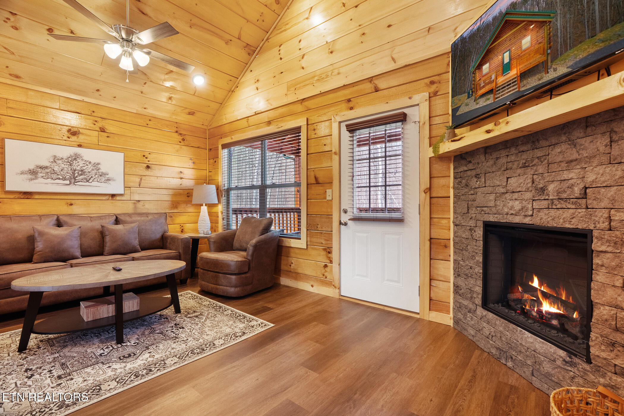 804 String Run Way Pigeon Forge, TN 37863 - Photo 12 of 33 dsc03107