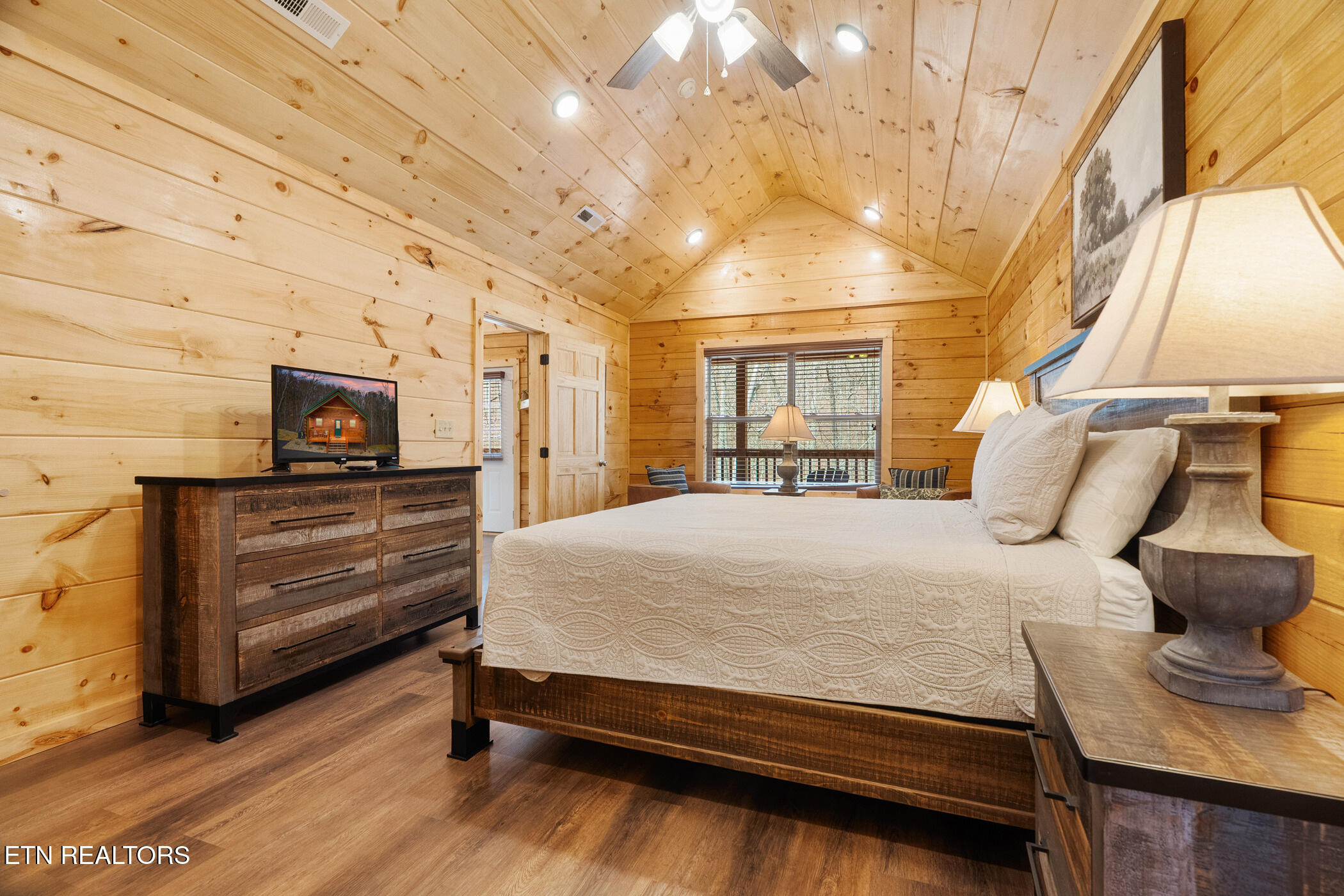 804 String Run Way Pigeon Forge, TN 37863 - Photo 15 of 33 dsc03117