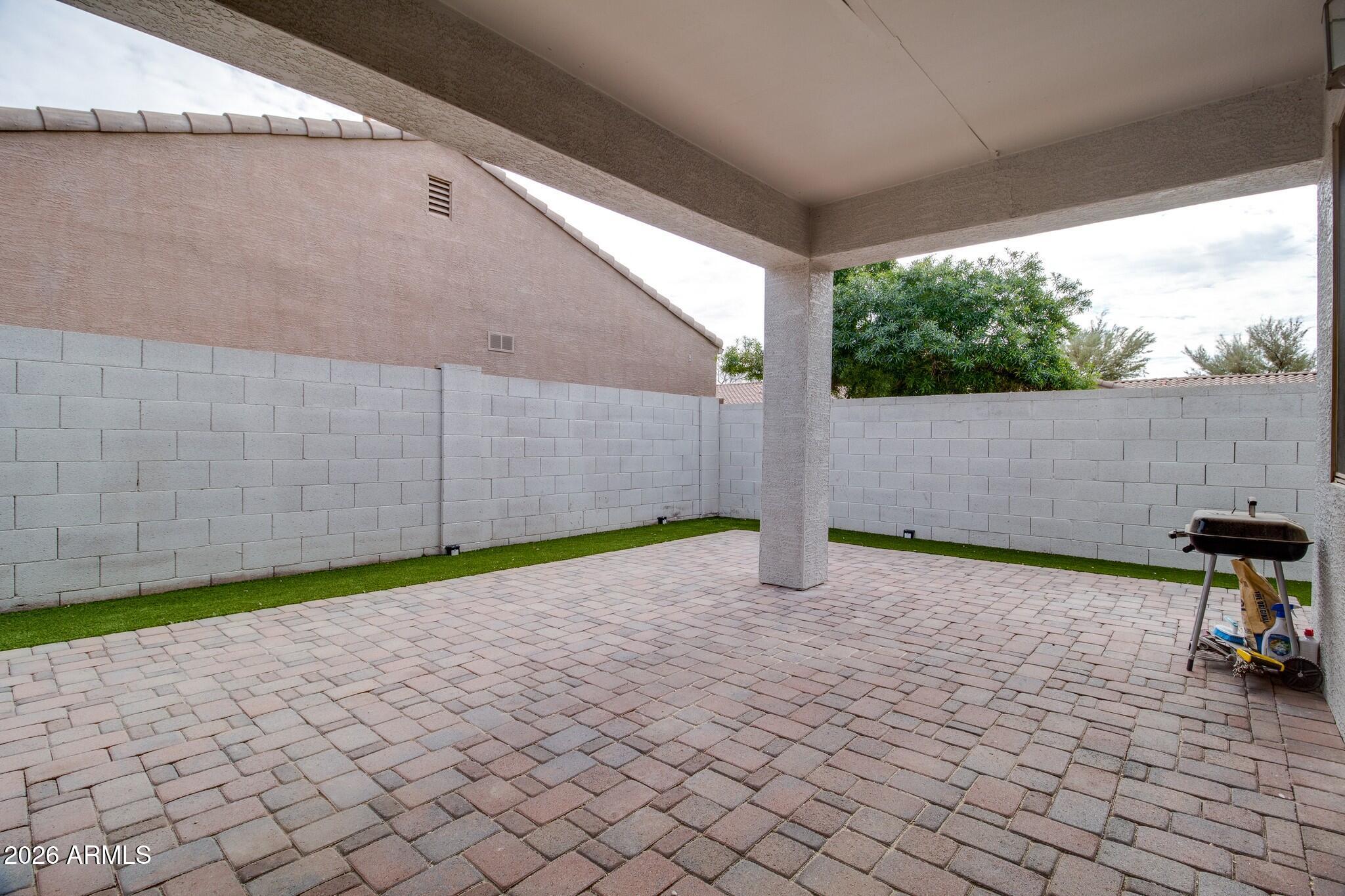 2047 South Jefferson Mesa, AZ 85209 - Photo 30 of 36 2407 S Jefferson (29)