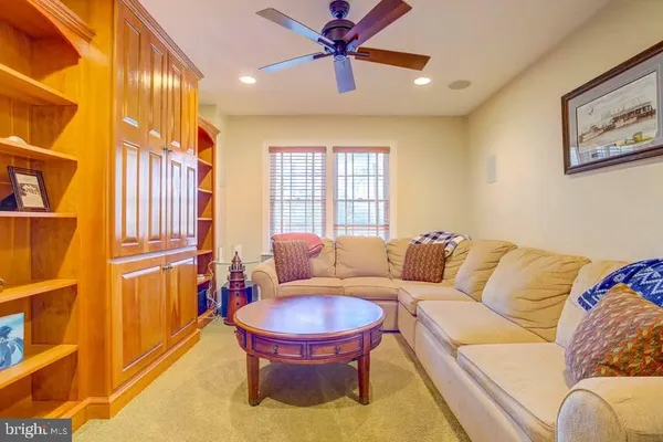 $1,100,000 | 25323 Oceanview Court, Accomac, VA 23301