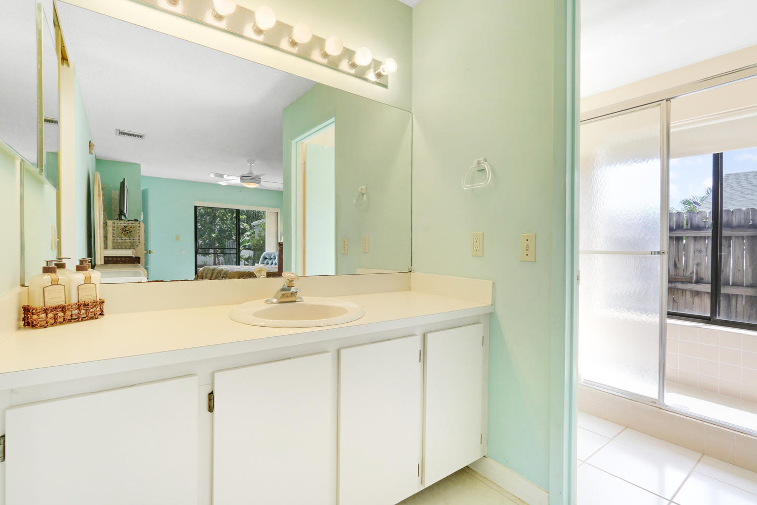 11710 Countryview Lane Boca Raton, FL 33428 - Photo 12 of 17 master bath