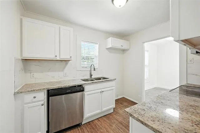 $1,025 | 504 Bonham Street, Tom Bean, TX 75491