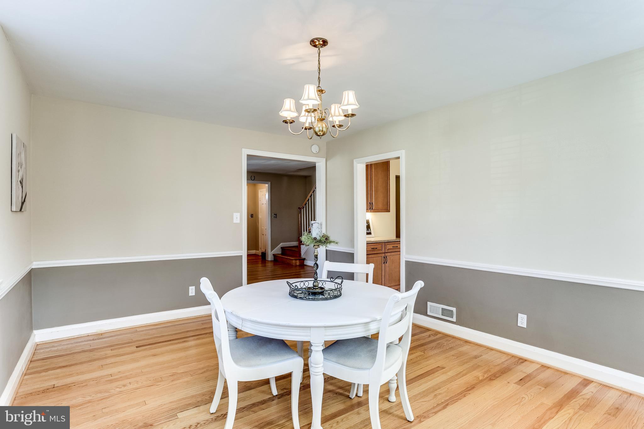 342 Lambeth Road Catonsville, MD 21228 - Photo 7 of 33