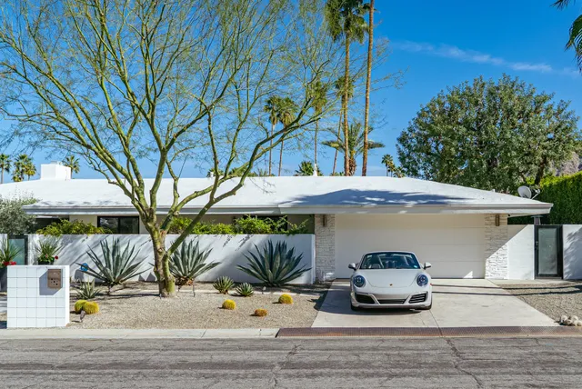 $2,595,000 | 2444 South Calle Palo Fierro, Palm Springs, CA 92264