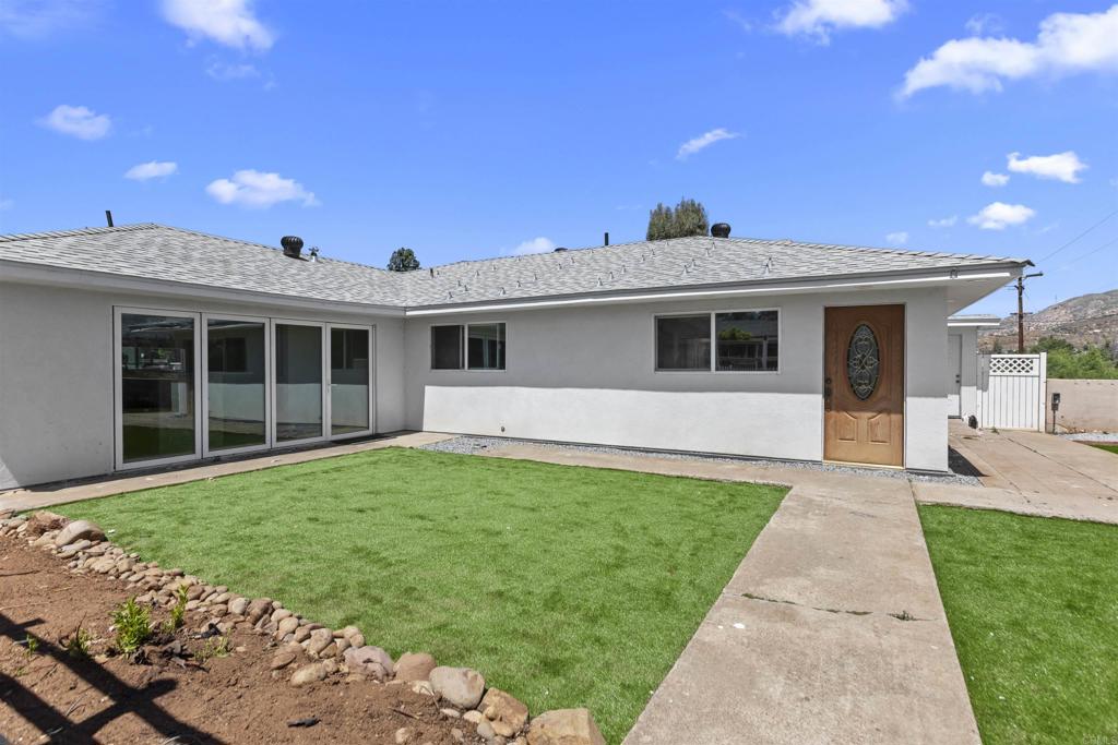 12752 Lindo Lane Lakeside, CA 92040 - Photo 2 of 48