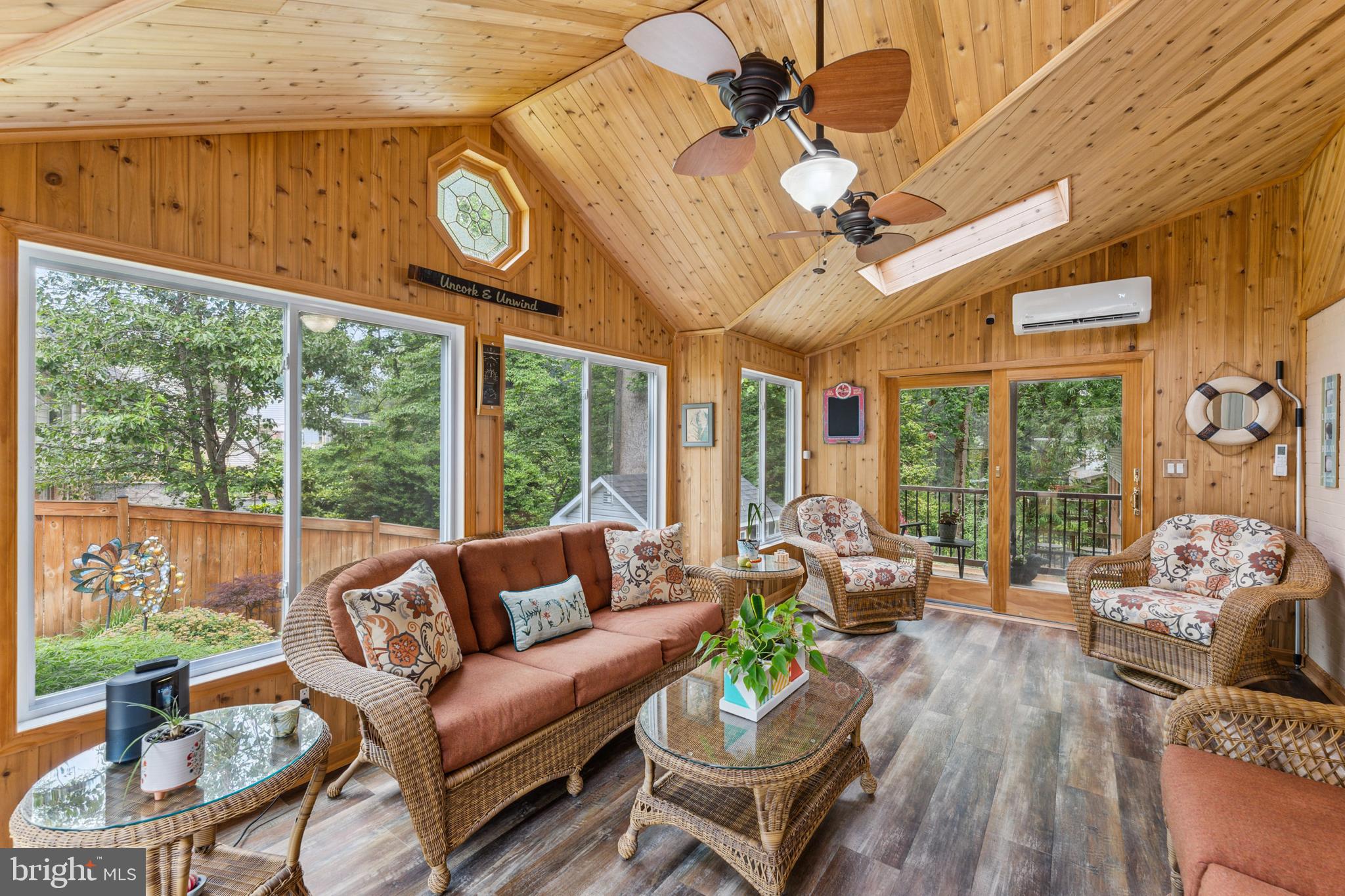 8006 Greeley Boulevard Springfield, VA 22152 - Photo 15 of 58 Sun room