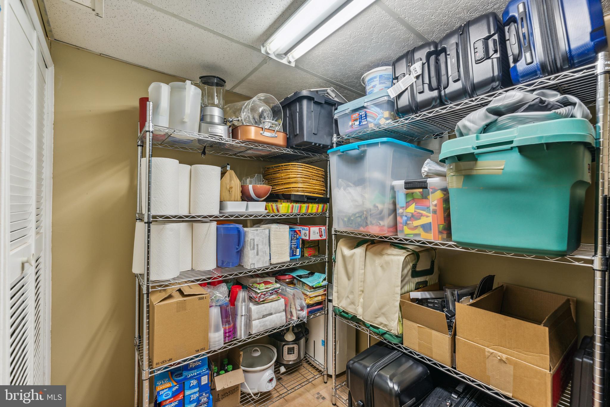 8006 Greeley Boulevard Springfield, VA 22152 - Photo 41 of 58 Storage on LL