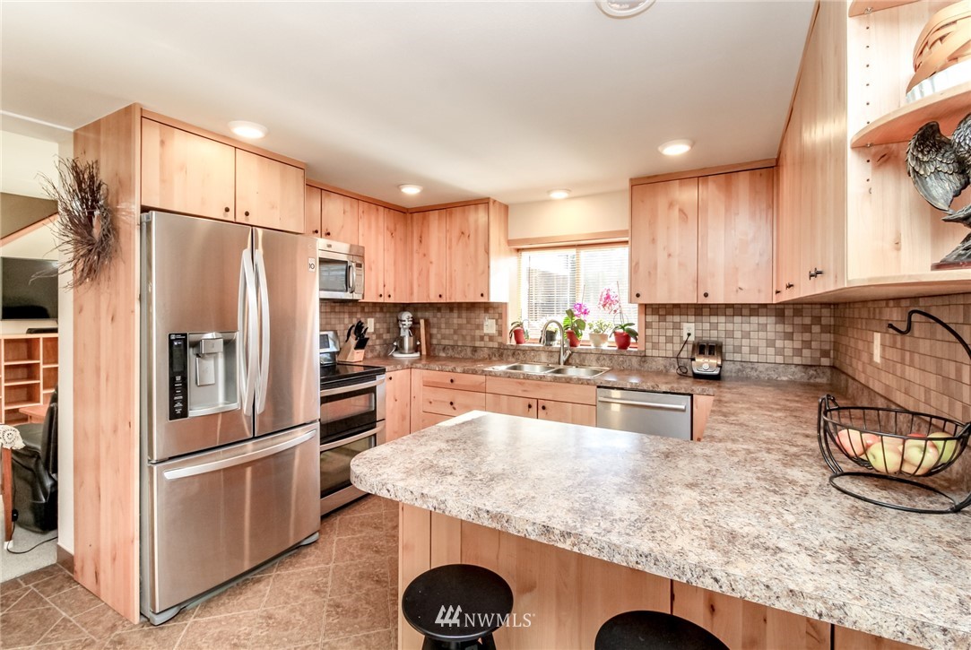 28116 Hinkleman Road East Buckley, WA 98321 - Photo 6 of 30