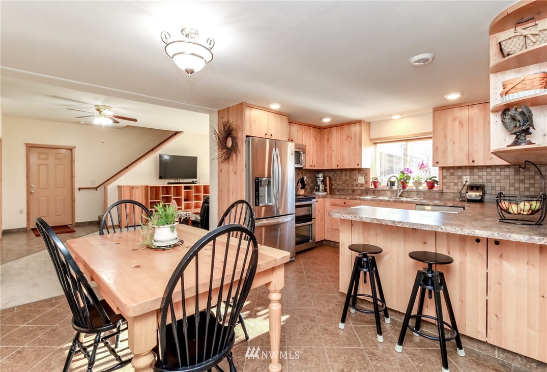 28116 Hinkleman Road East Buckley, WA 98321 - Photo 8 of 30
