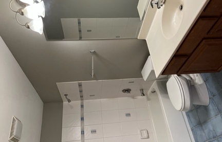 10902 Zarnstorff Road Richmond, IL 60071 - Photo 10 of 14 a bathroom with a bathtub