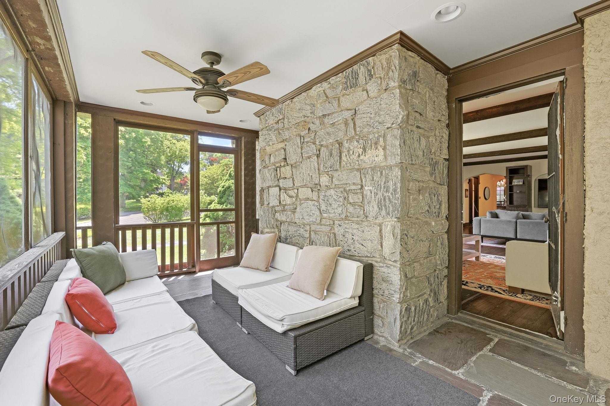 14 Overhill Road New Rochelle, NY 10804 - Photo 10 of 54