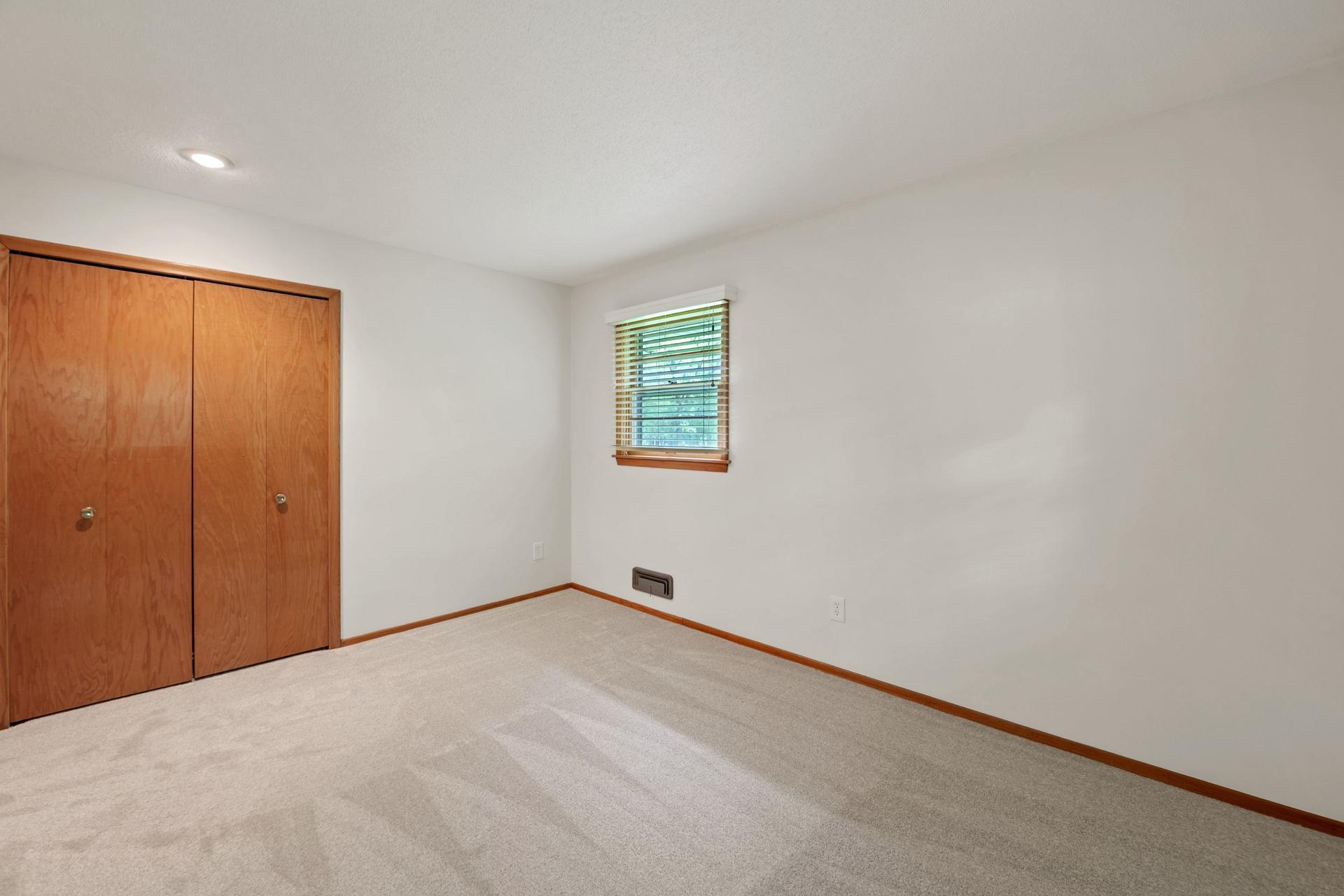 2924 Springview Lane Mounds View, MN 55112 - Photo 13 of 29