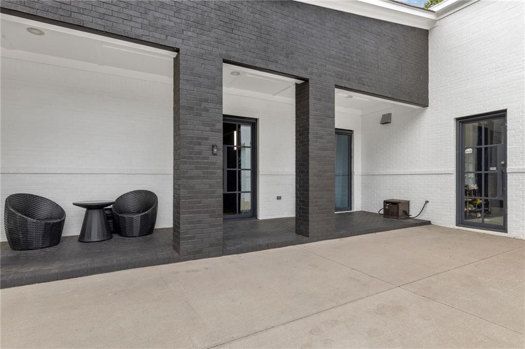 3240 Smithtown Road Suwanee, GA 30024 - Photo 11 of 94