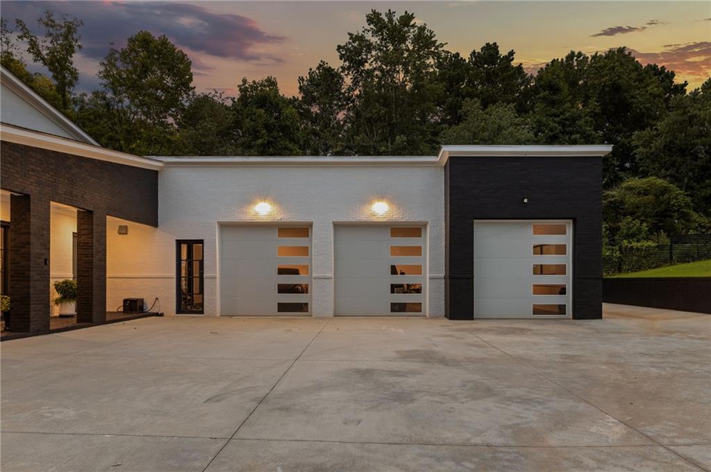 3240 Smithtown Road Suwanee, GA 30024 - Photo 8 of 94