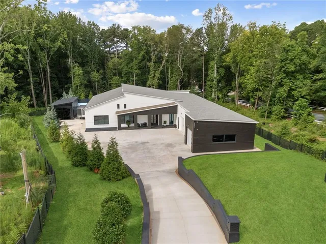 $2,500,000 | 3240 Smithtown Road, Suwanee, GA 30024