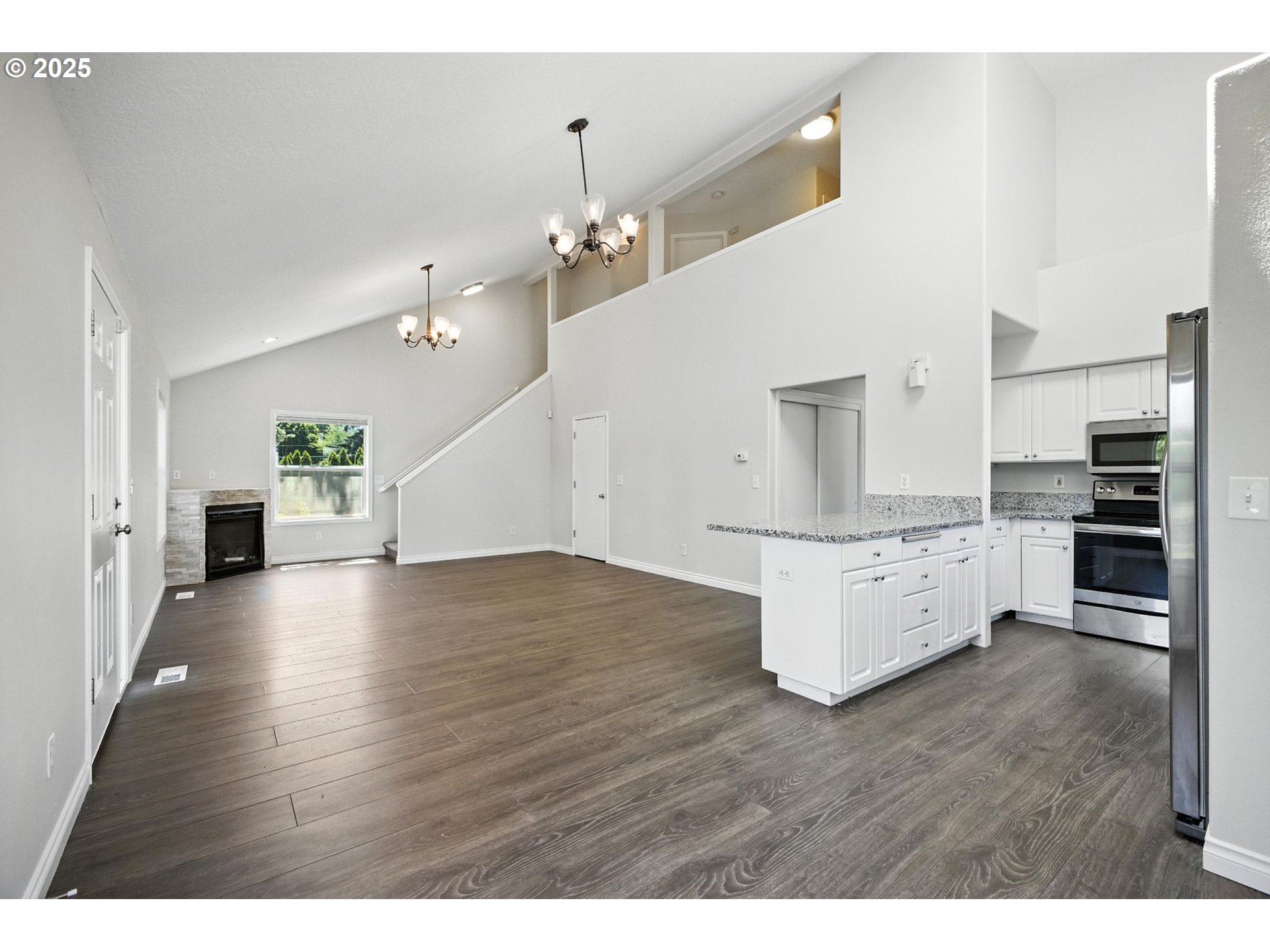 5609 Southeast 117th Avenue Portland, OR 97266 - Photo 15 of 29