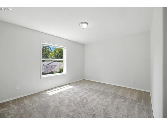 $599,995 | 5609 Southeast 117th Avenue, Portland, OR 97266