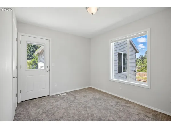 $595,000 | 5609 Southeast 117th Avenue, Portland, OR 97266