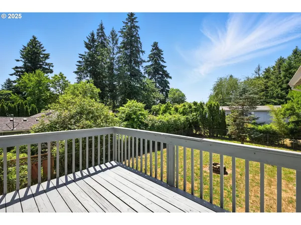 $595,000 | 5609 Southeast 117th Avenue, Portland, OR 97266