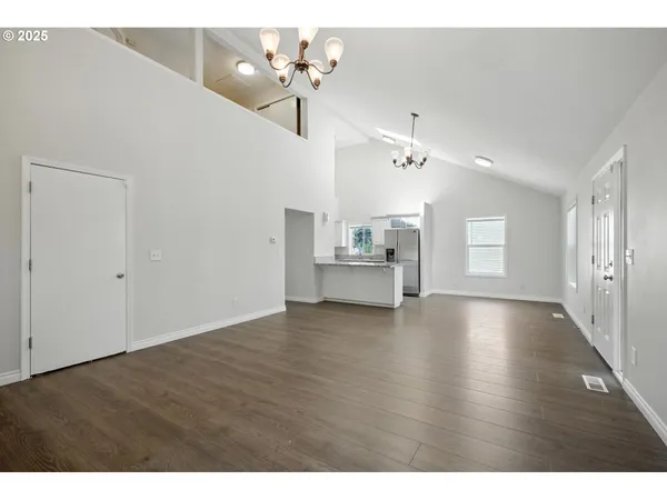 $595,000 | 5609 Southeast 117th Avenue, Portland, OR 97266