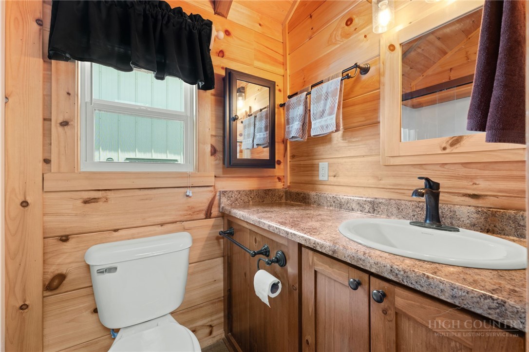 245 Corbett McNeil Road Boone, NC 28607 - Photo 11 of 44
