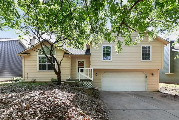 $264,900 | 2816 South Lankford Drive, Lawrence, KS 66046