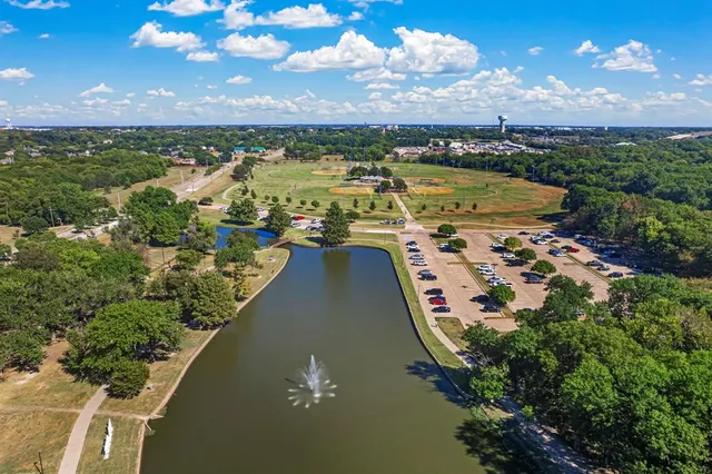 $426,106 | 1112 Stonehaven Lane, Crowley, TX 76036