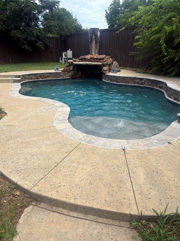 106 East Shady Grove Road Grand Prairie, TX 75050 - Photo 16 of 16