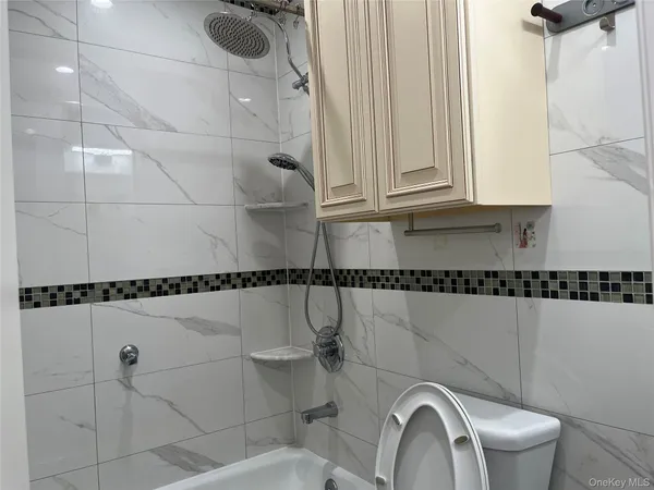 $3,200 | 43-12 157th Street, Unit 2 | Flushing