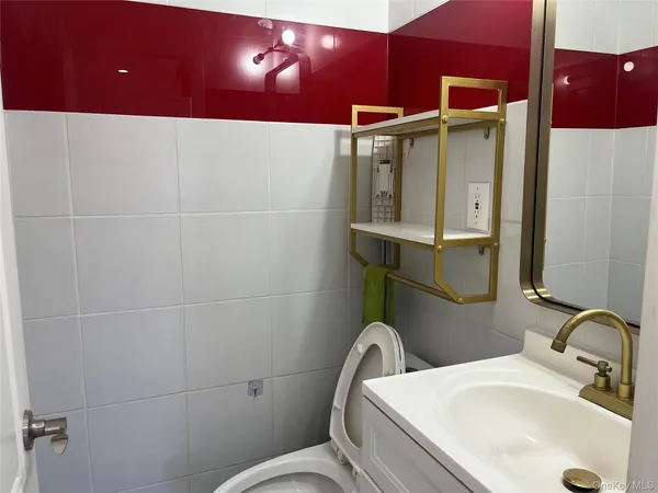 $3,200 | 43-12 157th Street, Unit 2 | Flushing