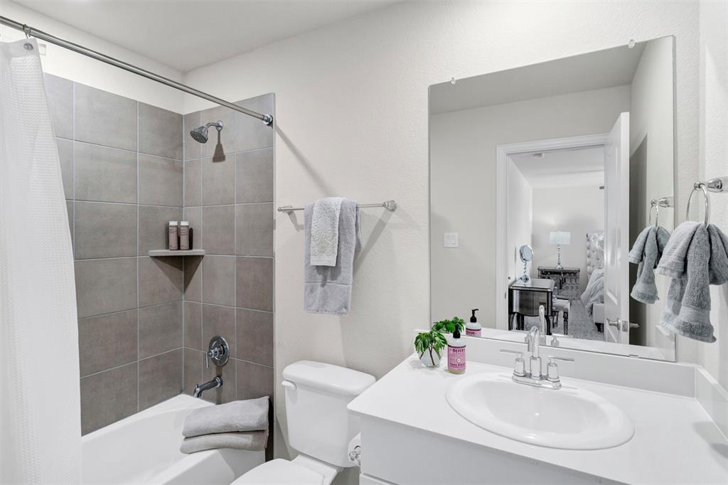 10616 Brookshire Road Fort Worth, TX 76126 - Photo 24 of 29 Upstairs full bathroom suite - attached to a private bedroom. Would make a great guest room or mother in law suite