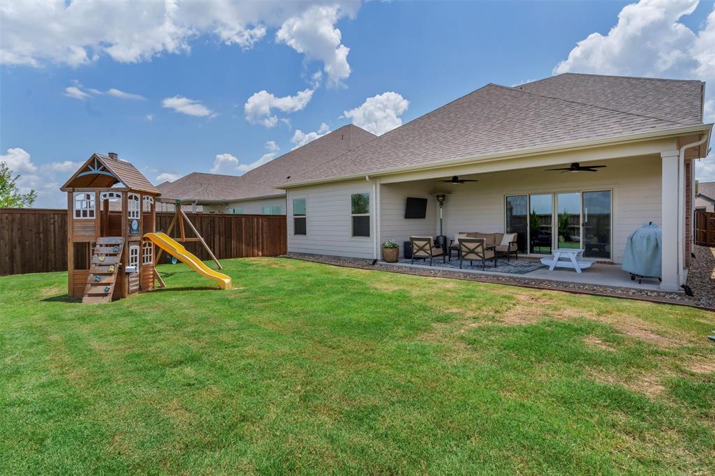 10616 Brookshire Road Fort Worth, TX 76126 - Photo 25 of 29 Great private backyard, fully landscaped, with no back neighbors