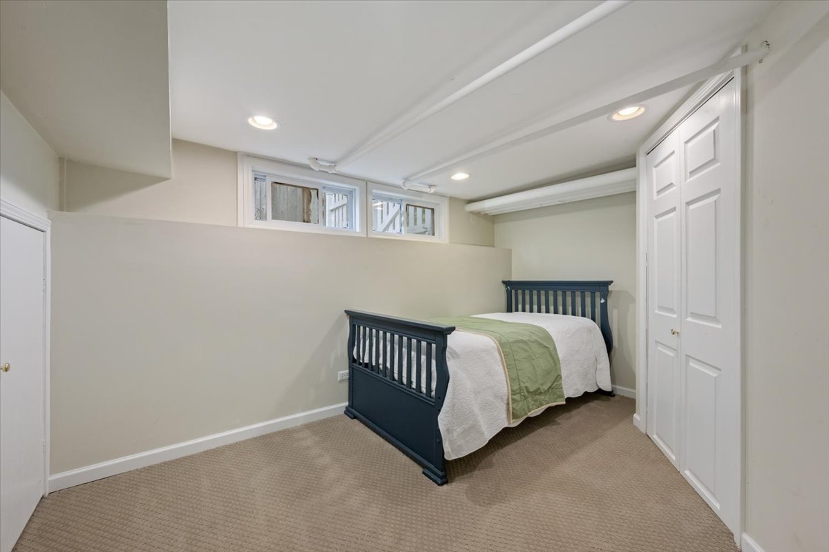 2311 Park Place Evanston, IL 60201 - Photo 19 of 41
