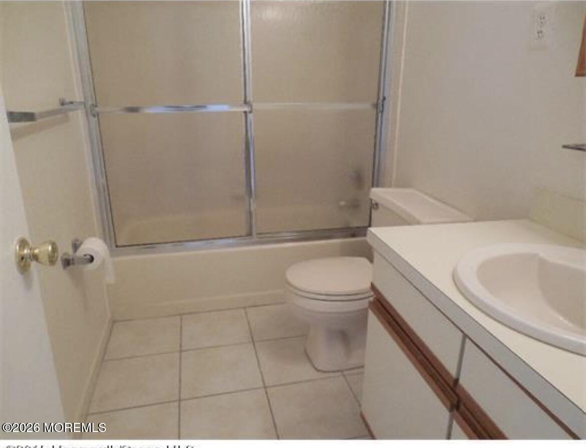 5 Coventry Court, Unit 5 Matawan, NJ 07747 - Photo 12 of 14 IMG_2333
