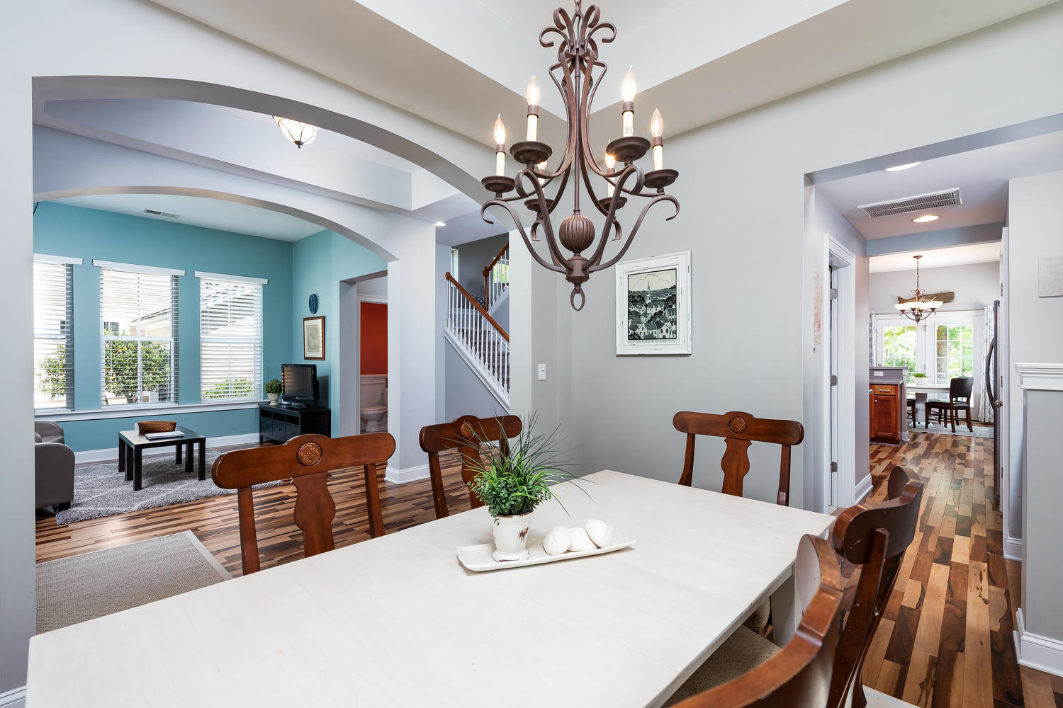 1871 Hall Point Road Mount Pleasant, SC 29466 - Photo 9 of 48 Dining Room