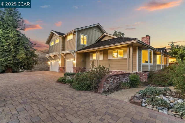 $2,595,000 | 2385 Holly Oak Drive, Danville, CA 94506