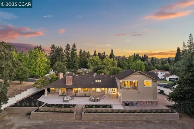 $2,595,000 | 2385 Holly Oak Drive, Danville, CA 94506
