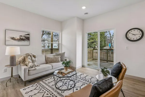 $595,000 | 2414 Como Avenue Southeast, Minneapolis, MN 55414