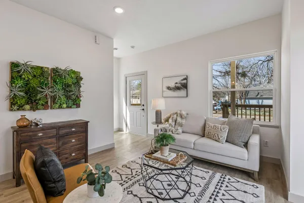 $595,000 | 2414 Como Avenue Southeast, Minneapolis, MN 55414