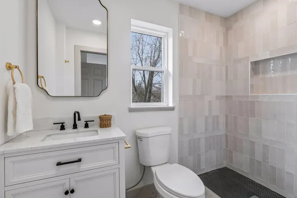 $595,000 | 2414 Como Avenue Southeast, Minneapolis, MN 55414