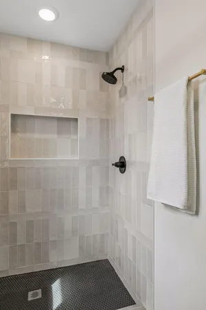 $595,000 | 2414 Como Avenue Southeast, Minneapolis, MN 55414