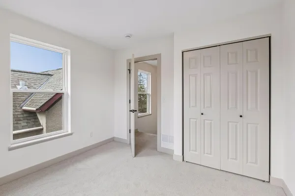 $595,000 | 2414 Como Avenue Southeast, Minneapolis, MN 55414