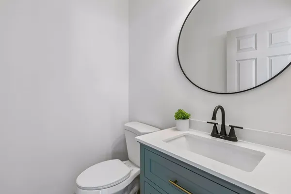 $595,000 | 2414 Como Avenue Southeast, Minneapolis, MN 55414