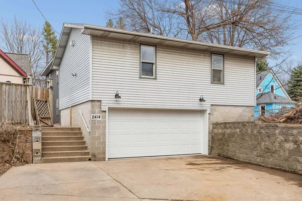 $595,000 | 2414 Como Avenue Southeast, Minneapolis, MN 55414