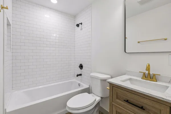 $595,000 | 2414 Como Avenue Southeast, Minneapolis, MN 55414