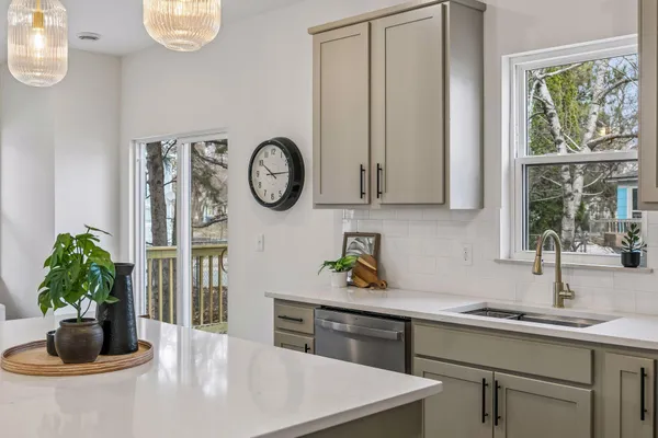 $595,000 | 2414 Como Avenue Southeast, Minneapolis, MN 55414
