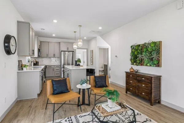 $595,000 | 2414 Como Avenue Southeast, Minneapolis, MN 55414