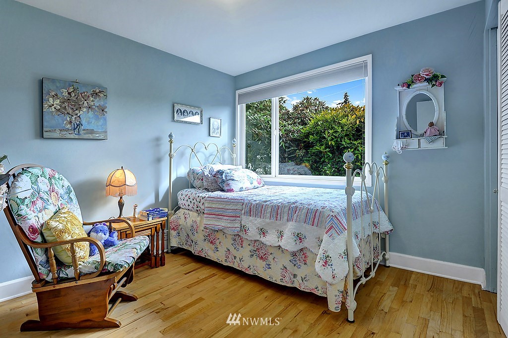 951 Daley Street Edmonds, WA 98020 - Photo 13 of 24